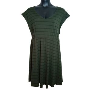 TORRID | ARMY GREEN & BLACK STRIPED SLEEVELESS V-NECK SUMMER DRESS | SIZE 4